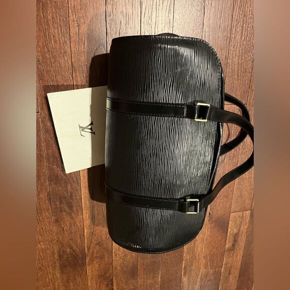 Louis Vuitton Soufflot M52222 Epi‎ Leather Noir Black With Pouch - Picture 7 of 16